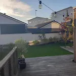 Moderne Bolig I Naerheten Til Alt 別荘 サンネス