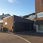 Moderne Bolig I Naerheten Til Alt Сasa de vacaciones *