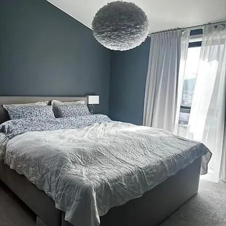 Moderne Bolig I Naerheten Til Alt 別荘 サンネス